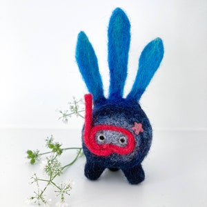 Needle felted creature. Marine life desk buddy collections. inspired by seaweed.