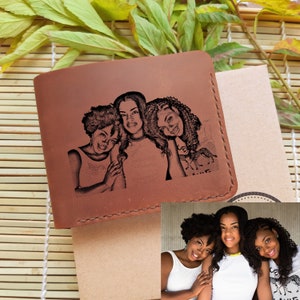 Billetera fotográfica grabada. Cartera de cuero personalizada para hombre Slim Bifold Wallet para hombres. Cartera de imágenes. Regalo de fotos familiares para papá o abuelo