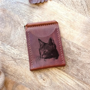 Portefeuille cadeau pour amoureux des chats avec pinces à billets. Portefeuille léger. Portefeuille en cuir pour homme. Portefeuille minimaliste personnalisé avec poche avant. Portefeuille mince pour carte de crédit.