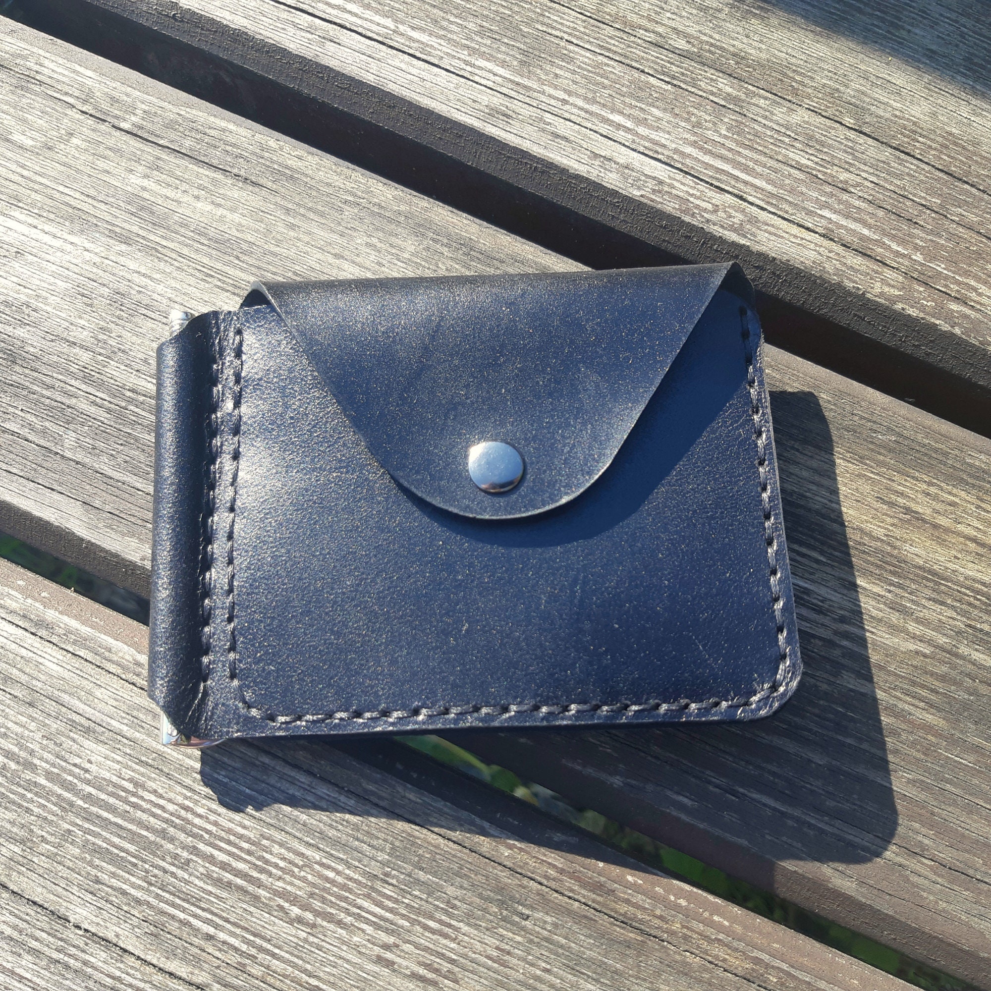 ハンドメイドレザーのマネークリップウォレット：ミニマリストなコインポケットウォレット - Etsy 日本