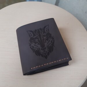Wolf portemonnee gepersonaliseerde leren portemonnee voor contant geld, 7 creditcards met munthouder aangepaste bruin lederen handgemaakte gegraveerde herenportemonnee voor mannen