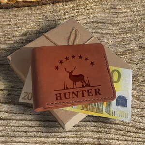 Cartera grabada. Personalizado Personalizado Custom Cuero Hombre Slim Bifold Cartera Compacta para Hombres. Regalo de caza.  Regalo de Navidad de papá. Regalo Hunter