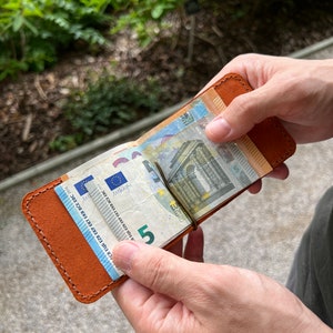 Portafoglio con fermasoldi. Portafoglio leggero. Portafoglio in pelle da uomo. Portafoglio con tasca frontale minimalista. Portafoglio sottile per carte di credito. Fermasoldi personalizzato