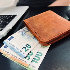 Billetera personalizada para hombre. Billetera personalizada. Billetera de cuero grabada. Billetera minimalista delgada y plegable para hombre. Billetera de cuero para hombre. Regalos para él