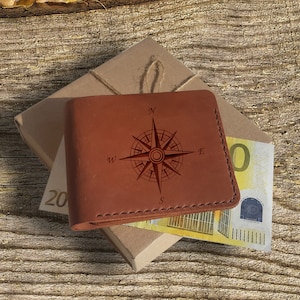 Regalo de aniversario para él. Monedero personalizado. Cartera de cuero personalizada grabada Regalo de novio para hombres Regalos para marineros Regalos náuticos para él