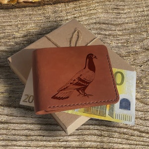 Carteira Personalizada. Presente de pombo. Carteira fofa de couro de flor integral Dove gravada. Carteiras minimalistas duplas personalizadas para homens. Presentes para amantes de pássaros