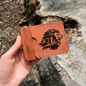 Carteira de couro com clipe para dinheiro. Carteira masculina com clipe para dinheiro. Carteira Fina para Homens. Carteira de cartão com bolso frontal. Carteira Lynx Money Clip Gravada