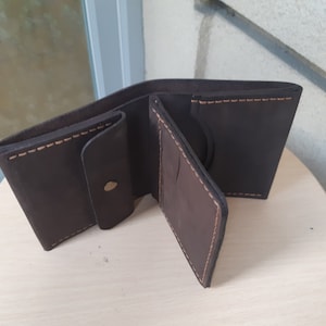 Gepersonaliseerde lederen portemonnee voor contant geld, 7 creditcards met munthouder Aangepaste herenbruine lederen handgemaakte gegraveerde bifold slanke portemonnee voor heren