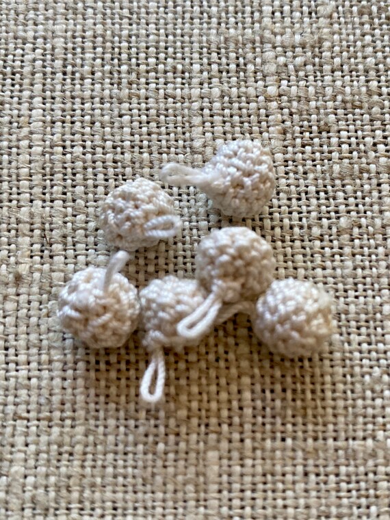 Four Different Choices Crochet/Needle Lace Buttons - image 7