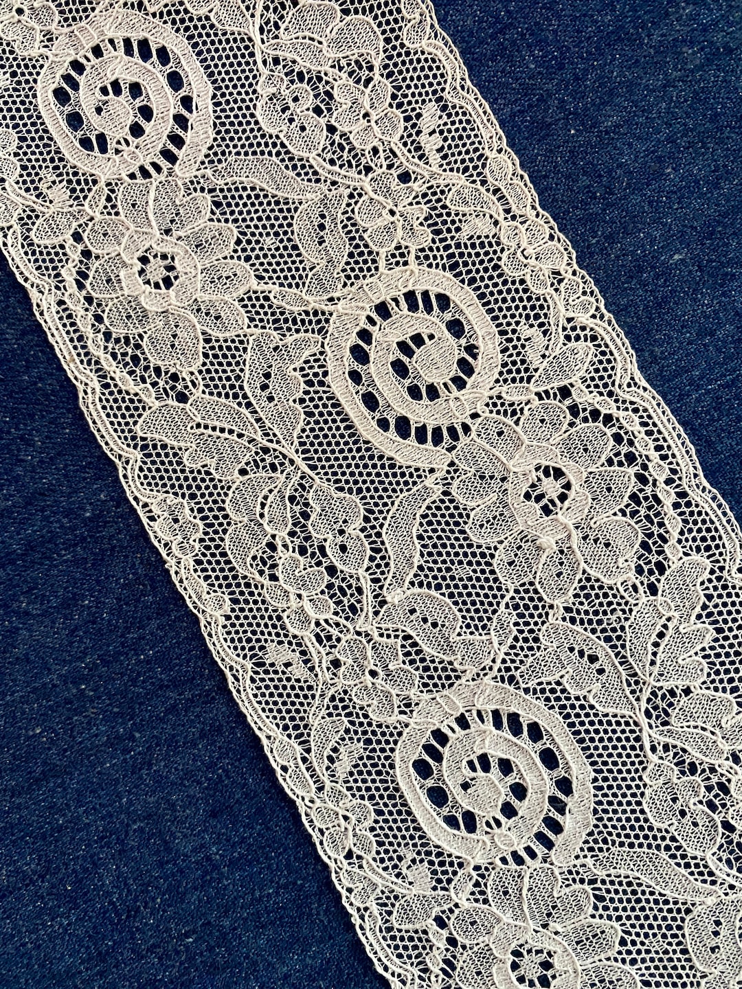 Vintage French Alencon Lace With Florals and Scrolls Etsy