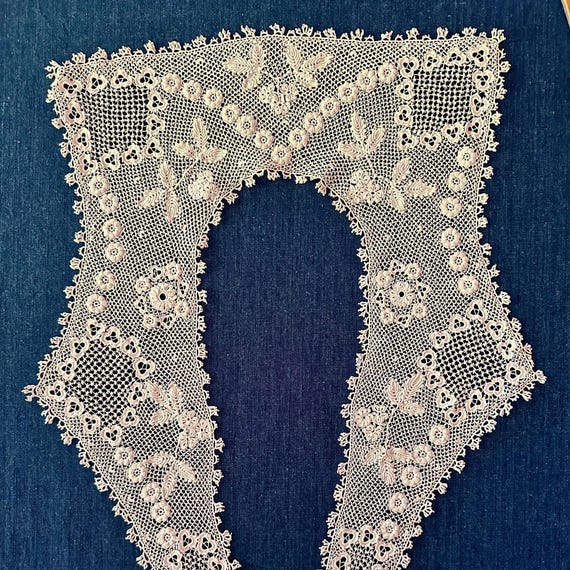 Antique Irish Lace Collar