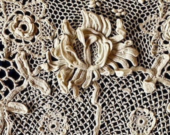 Antique Irish Crochet Collar