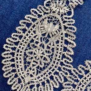 Antique Hand Made Lace Lappet