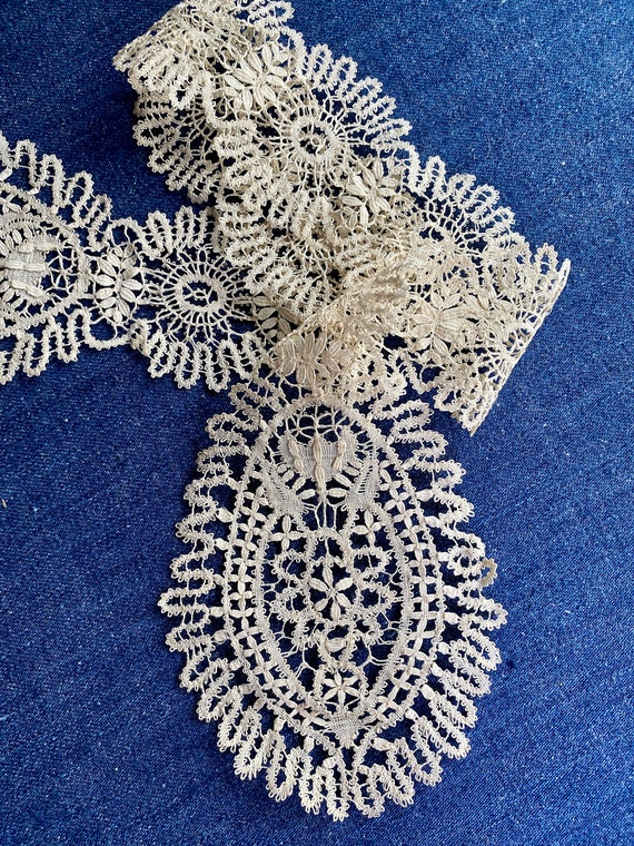 Antique Hand Made Lace Lappet - image 2