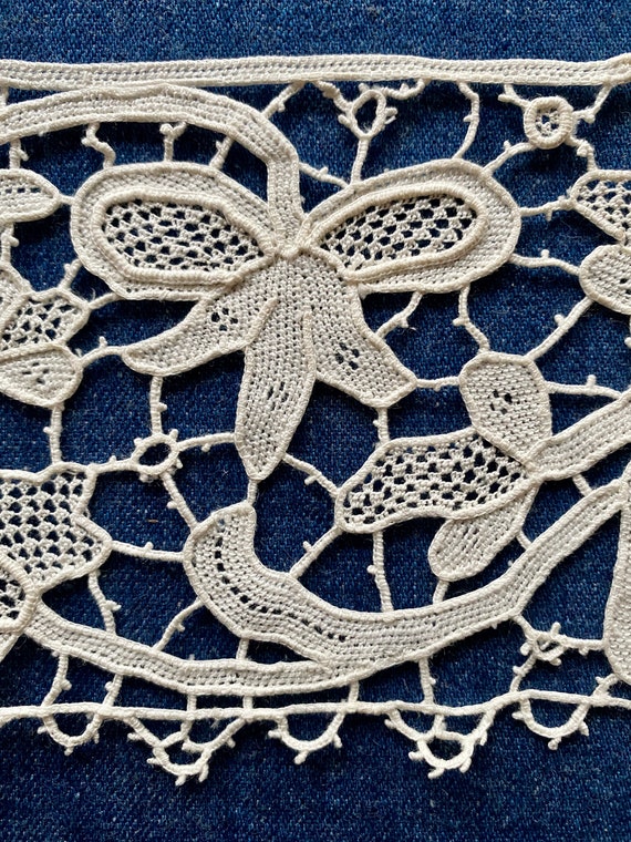 Antique Hand Made Venetian Gros Point Lace
