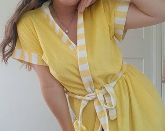 Vintage yellow Terry toweling//swim//bath robe//70s retro