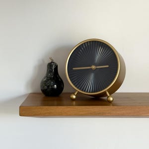 Modern Wooden Floating Shelves, Custom Size Wall-Mounted Shelves with Brackets for Kitchen & Bathroom
