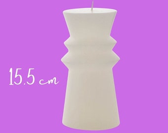 Hestia White Geo Pillar Candle 15.5 cm, White Dinner Candle