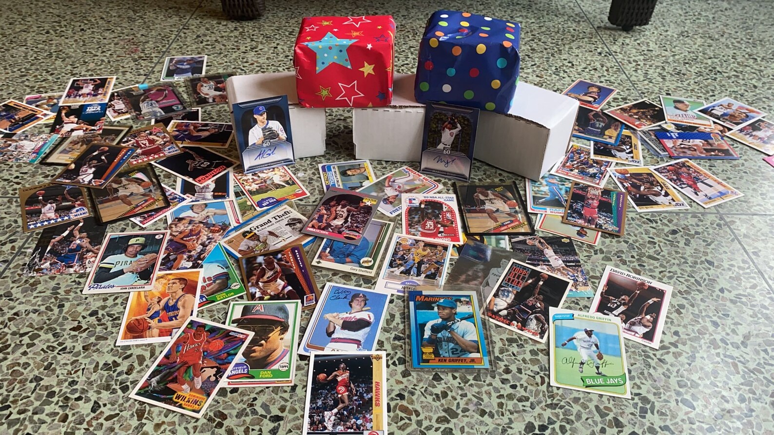 Mystery Sports Card Box 100 cards Guaranteed 1 Autograph Etsy