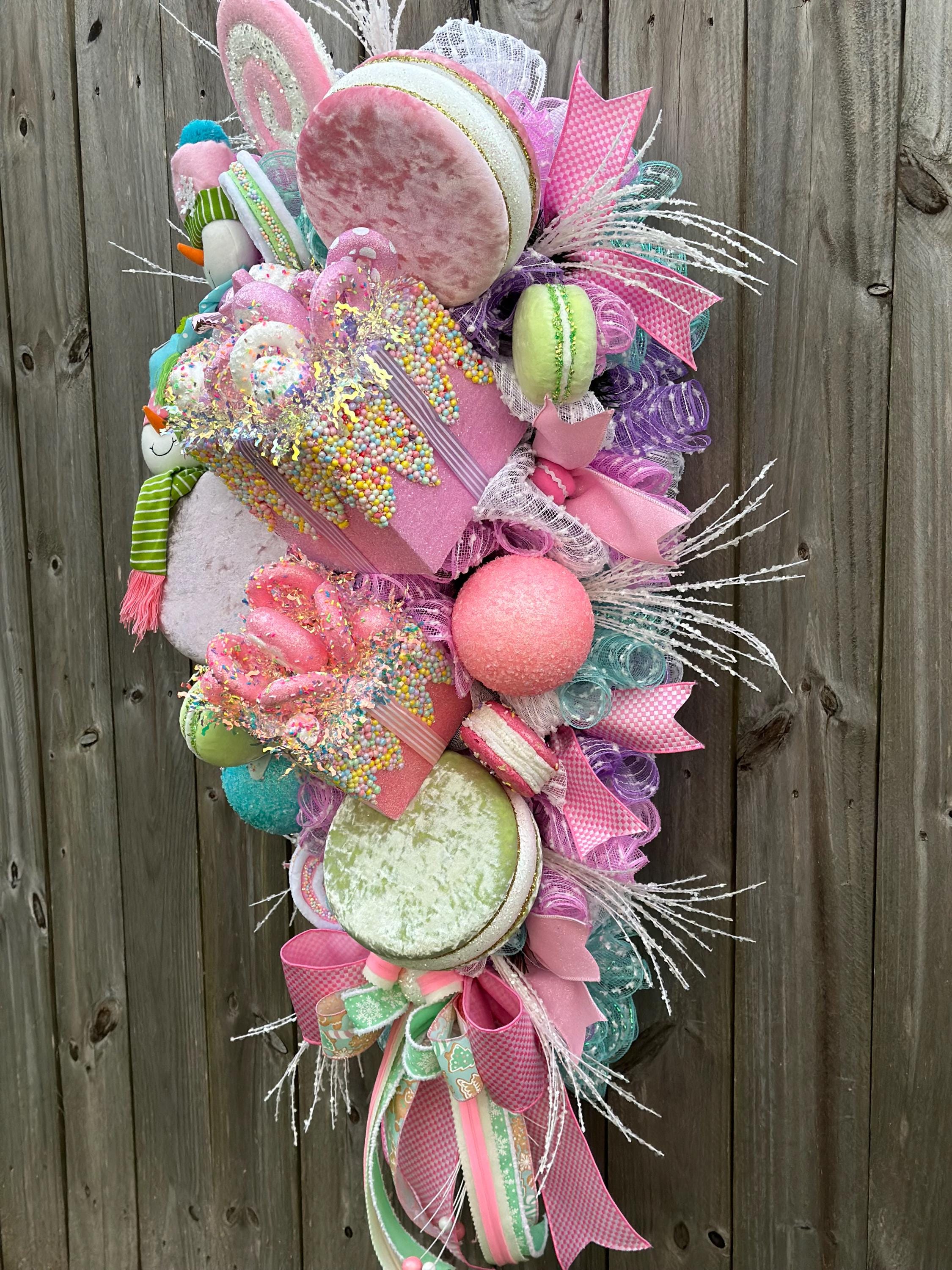 Christmas Candyland Wreath; Pastel Christmas Wreath; Macaroon Wreath ...