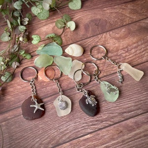 Anglesey Sea Glass Keyring - Keychain - Natural Gift - Beach - Homemade - Collectible - Seaside - Key charm - Italy Sea Glass - Jewellery -