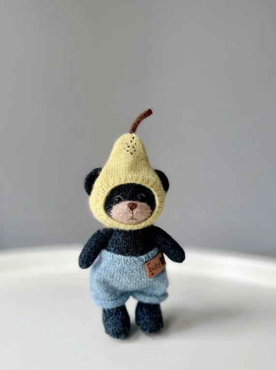 pear hat for teddy/teddybear/knitting pattern/doll pattern/