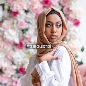 Premium Crinkle Chiffon Hijab. Hijab Scarf Wrinkle Pompom Scarf. Chiffon Crinkle Scarf Luxury, Chiffon & Crinkle.