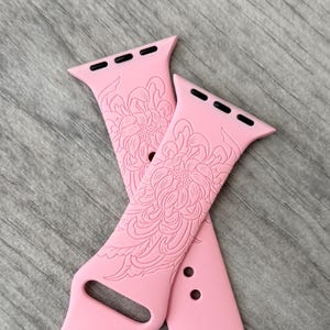 Engraved Chrysanthemum strap for Apple Watch: Silicone Sports Band