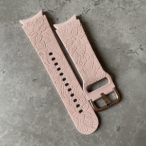Engraved Henna Flowers Design for Samsung Galaxy Watch 4 / 5 / 6 / 7 / FE Silicone Strap - 40mm/42mm/44mm/45mm/46mm - 30 Colours
