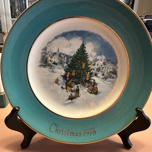 1978 Avon Christmas Plate