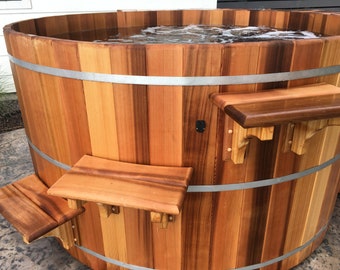 4' X 3' Cedar Hot Tub