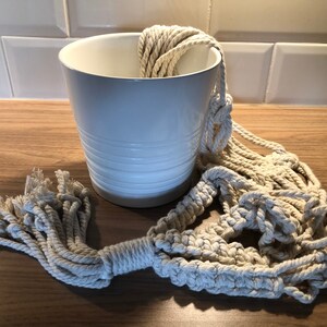 Macramé Hanger & Ceramic White Pot - Set