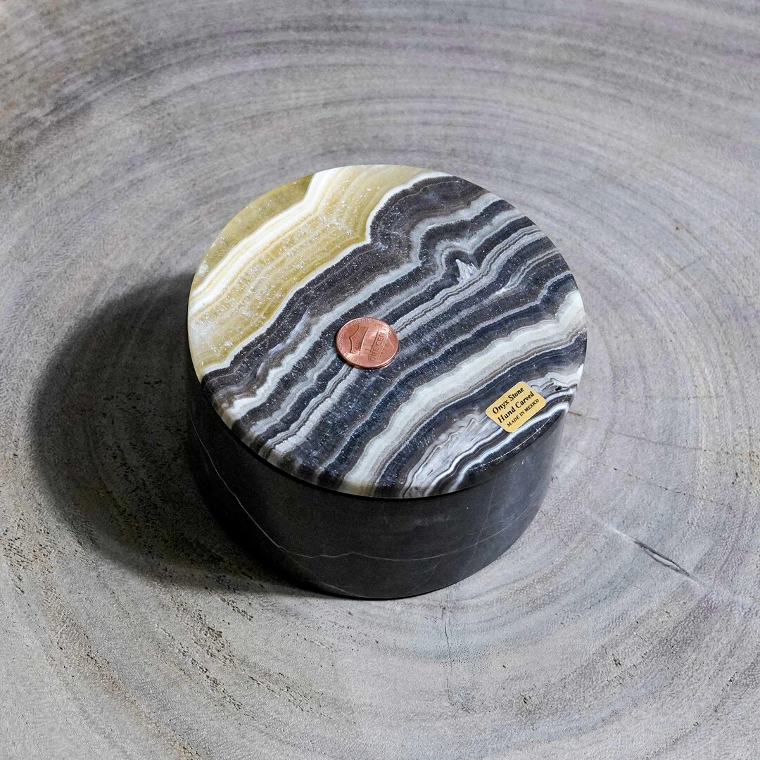 Small Modern Stone Box: Round Onyx Decorative Box - Etsy