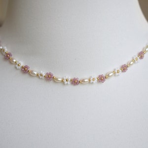 Beaded flower necklace, freshwater pearl necklace, daisy necklace, delicate jewelry, choker necklace, Mothers day gift for her necklace