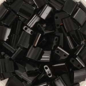 Miyuki Tilas, negro opaco, color 401, cuentas japonesas, cuentas cuadradas, cuentas de dos agujeros de 5 mm, 5 gramos, cuentas planas, cuentas de semillas