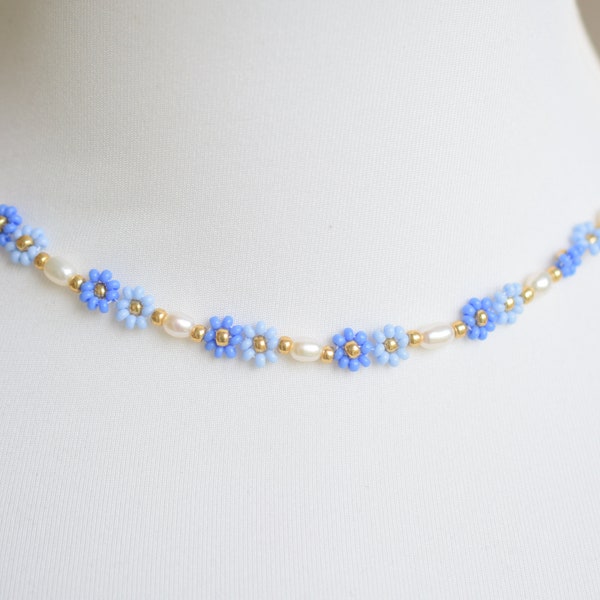 Blue beaded necklace for women, freshwater pearl necklace, choker necklace, daisy chain, flower necklace for bridesmaid, birthday gift