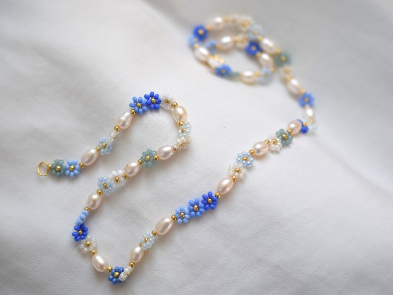 Blue beaded necklace, freshwater pearl necklace, choker necklace, daisy chain, flower necklace for bridesmaid, birthday gift for girlfriend zdjęcie 2