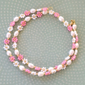 Beaded flower necklace pearl, pink daisy necklace, freshwater pearl choker, romantic gifts jewelry, seed bead necklace flower