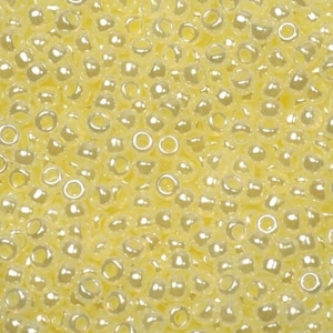 Perline di semi Miyuki da 10 g 11/0, crema al burro di Ceylon 527, perline giapponesi di alta qualità, perline di colore giallo, misura 2 mm, rocailles color pastello