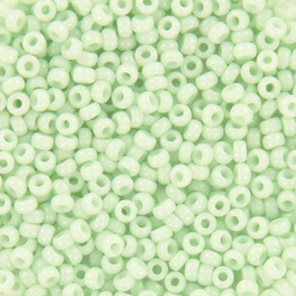 10g Miyuki seed beads 11/0, opaque light mint 3318, japanese beads high quality, color green beads, size 2mm, pastel color rocailles