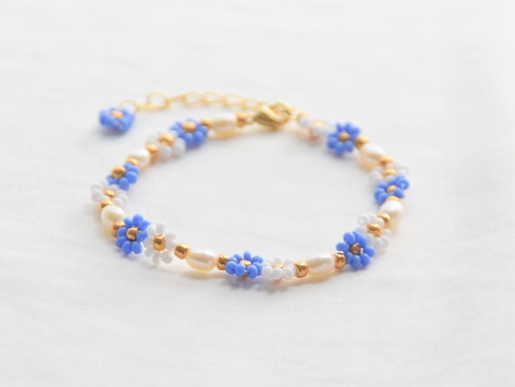 Beaded Bracelet With Pearls, Daisy Flower Bracelet for Women, Freshwater Pearl  Bracelet Gold, Blue Flower Bracelet, Mothers Day Gift 