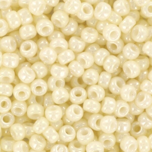 10g Miyuki seed beads 8/0, ceylon cream 594, japanese beads, cream beads, size 3mm, off white seed beads, Cream Miyuki rocailles, beige