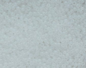Preciosa Ornela 10/0 alabaster white 02090, 20g milky white seed beads, bohemian beads, translucent white