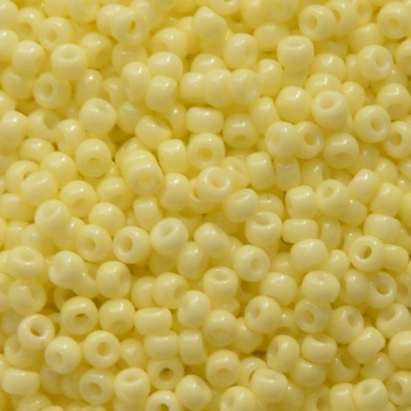 10g Miyuki Rocailles opak gelb lemon ice Größe 8/0 4451, Perlen aus Japan, uniforme Perlen runde Rocailles, hochwertige Perlen