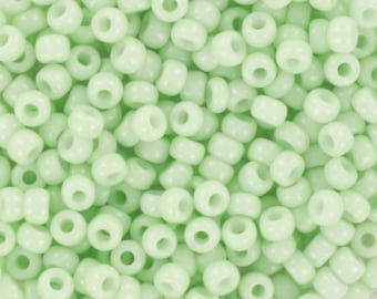 10g Miyuki seed beads 8/0, opaque light mint 3318, japanese beads high quality, color green beads, size 3mm, pastel green rocailles