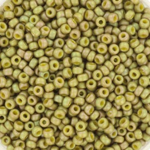 Perline di semi Miyuki 11/0, opaco opaco lustro oliva chiaro 2033 10g, perline giapponesi, perline verde chiaro, misura 11/0 2 mm, rocailles rotonde verdi