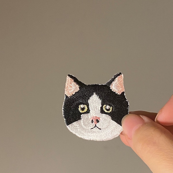 Black and white Cat Iron On Patch | Funny Animal Sew On Badge | DIY |Embroidery Patch Sticker| animal patch| Patch for jacket| gift idea