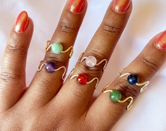 Verstellbarer gewellter Kristallring | Personalisierbar, Wire Wrapped und Reiki aufgeladen für personalisierte Heilung