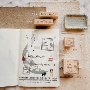 Nouveau ! PensPapersPlanner - Série 7.1 La vie est un cadeau Timbres
