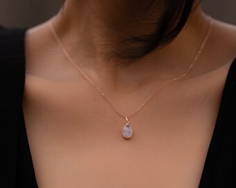 RAINBOW MOONSTONE • Moonstone Necklace in 925 Sterling Silver • Minimalist Necklace • June Birthstone • Layering Summer Necklace Gift